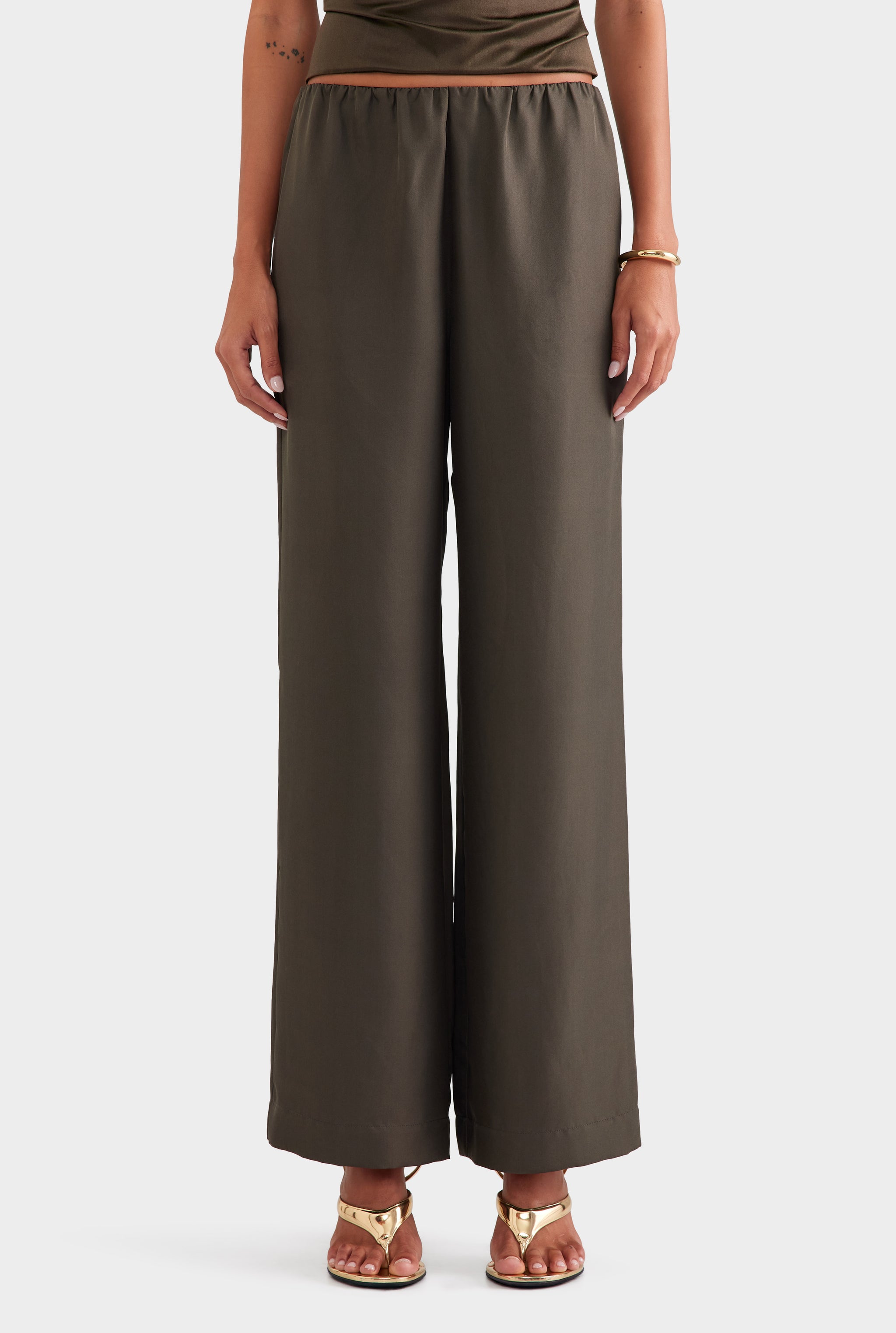 Silk Relaxed Pant - Dark Olive