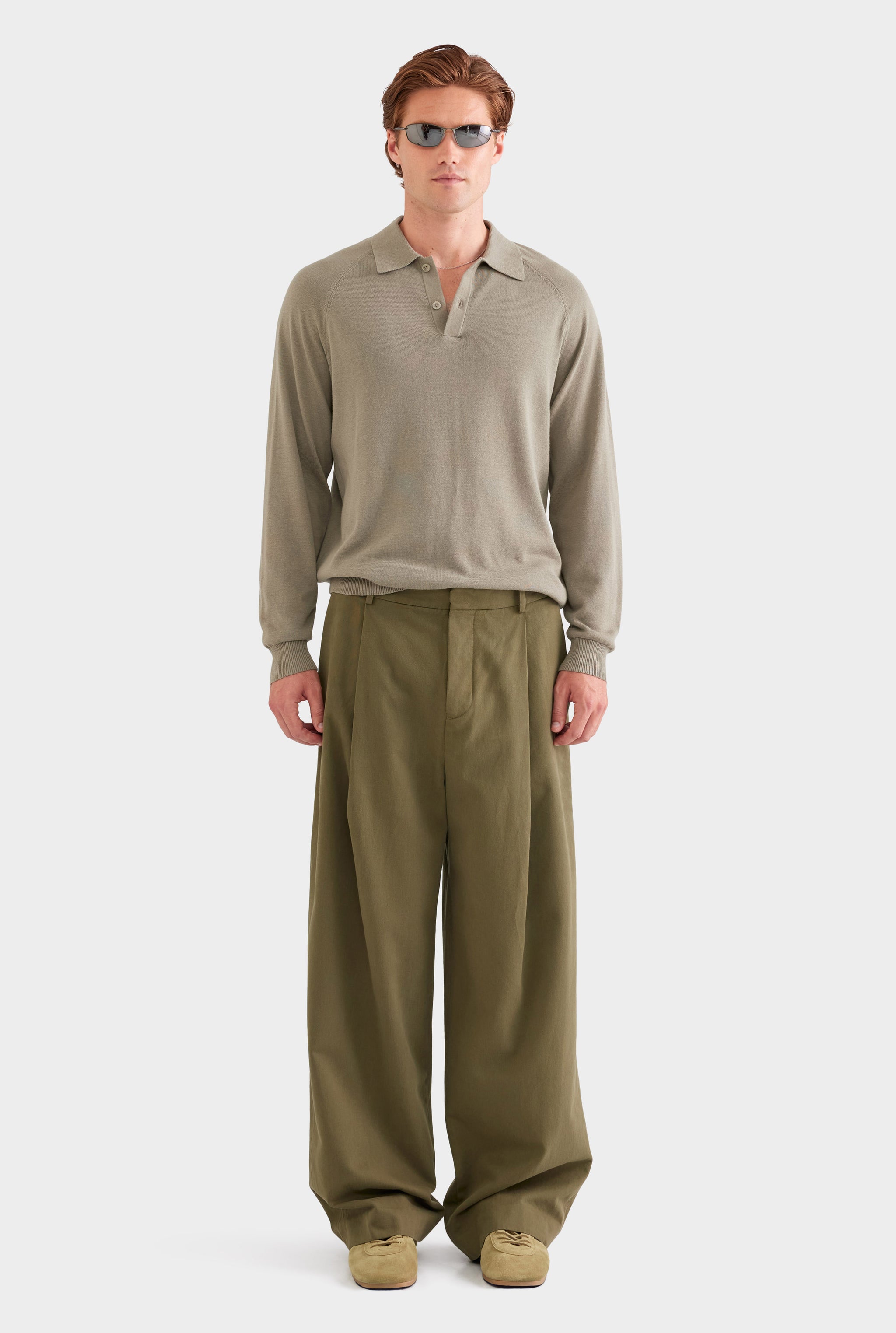 Relaxed Pleated Cotton Twill Trouser - Olive