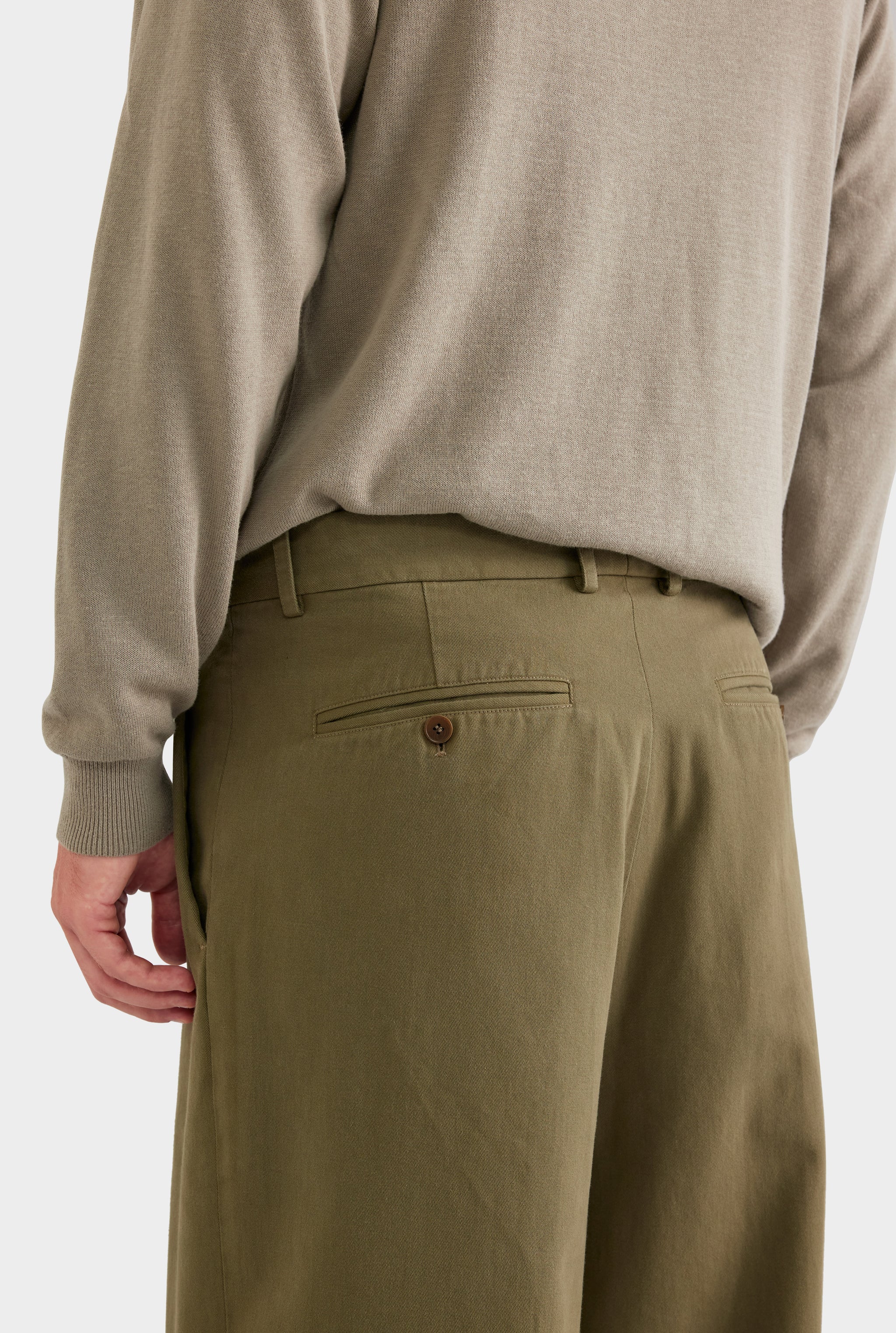 Relaxed Pleated Cotton Twill Trouser - Olive