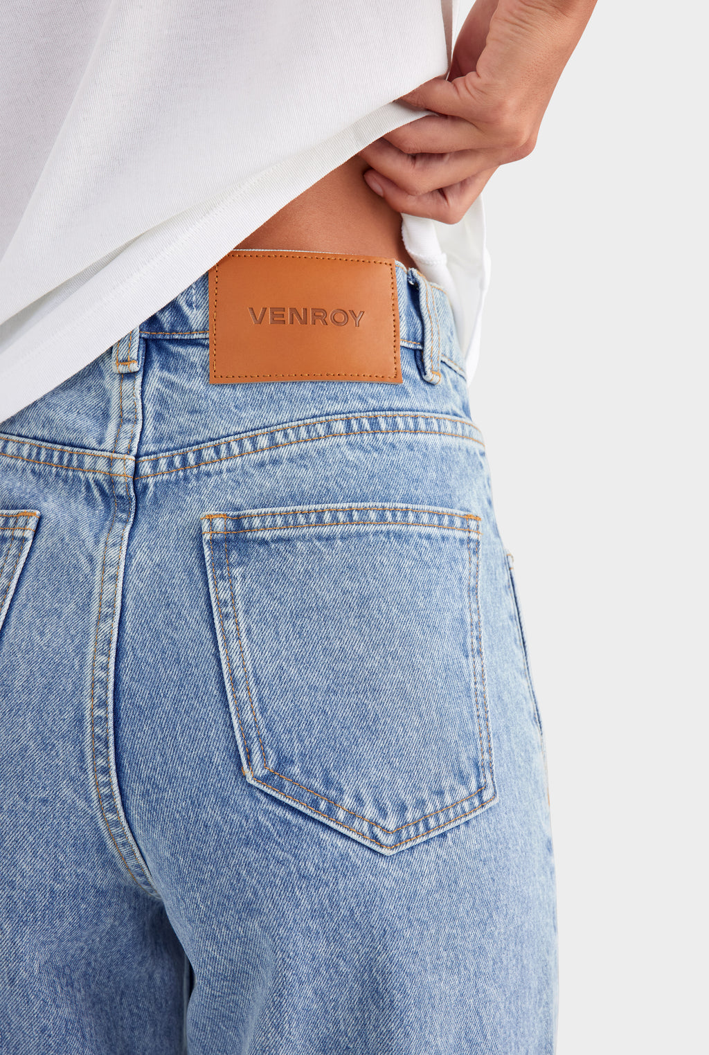 Straight Leg Jean - Light Blue