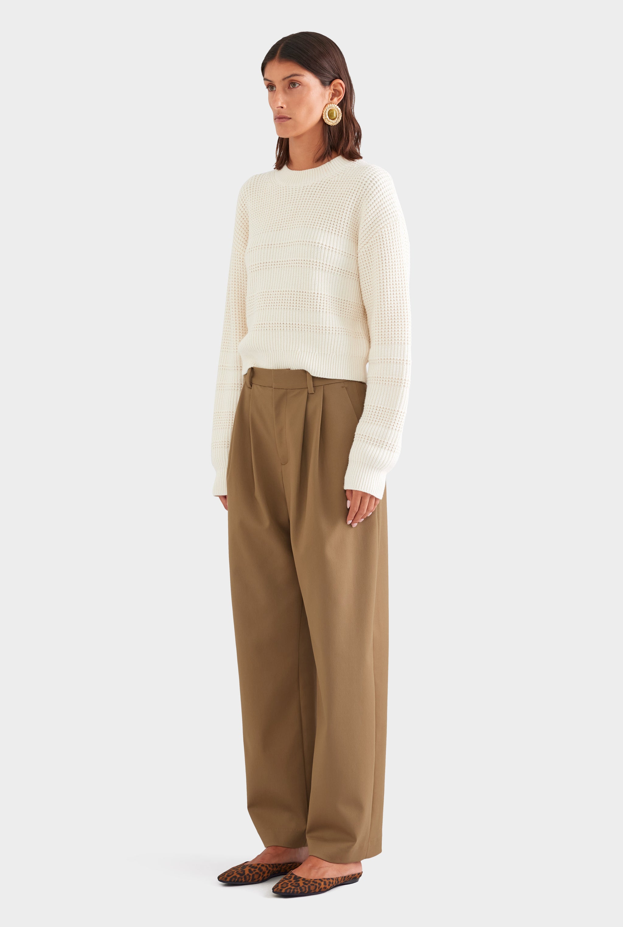 Wool Twill Tapered Pleat Trouser - Olive
