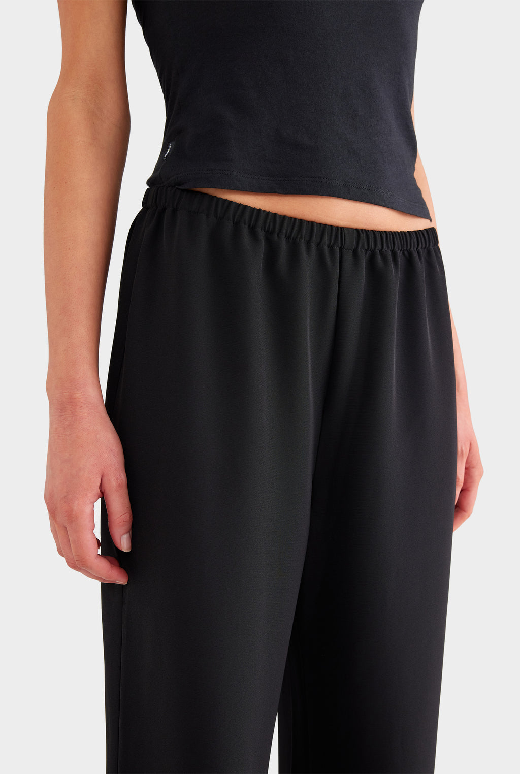 Crepe Elastic Waist Pant - Black