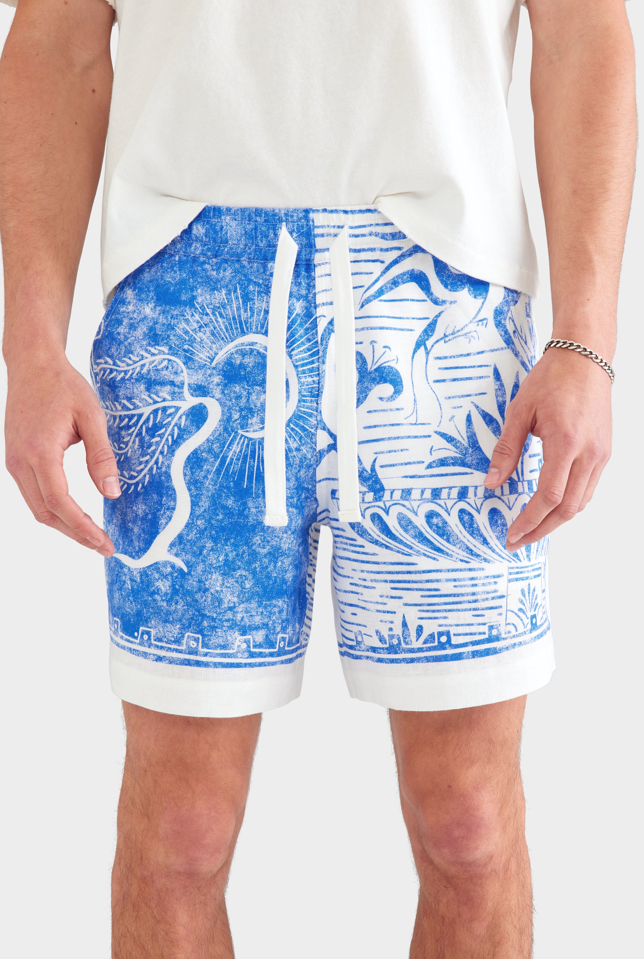 Printed Linen Short - White/Blue Greek Stamp