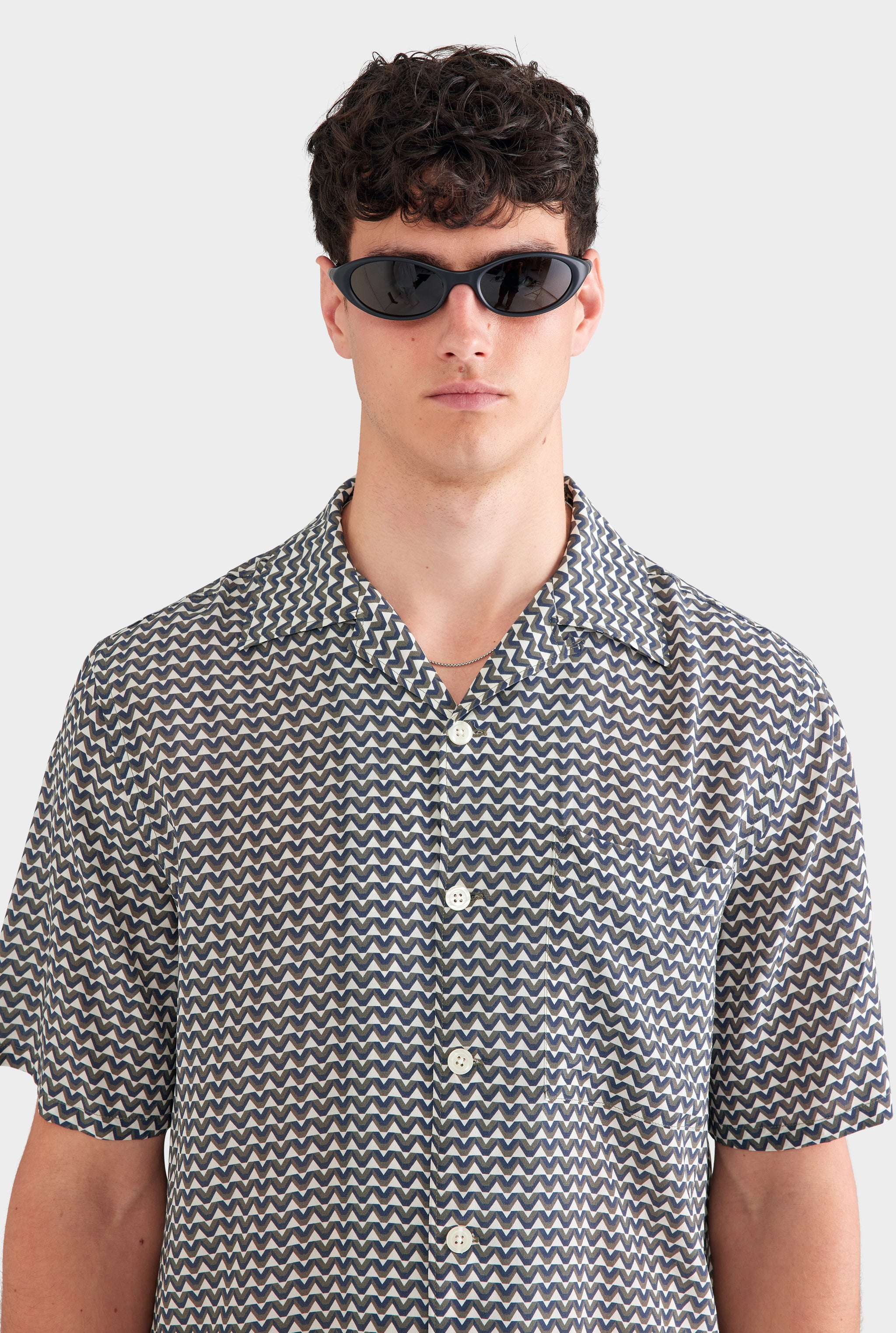 Short Sleeve Silk Camp Collar Shirt - Cream/Navy/Brown V Monogram