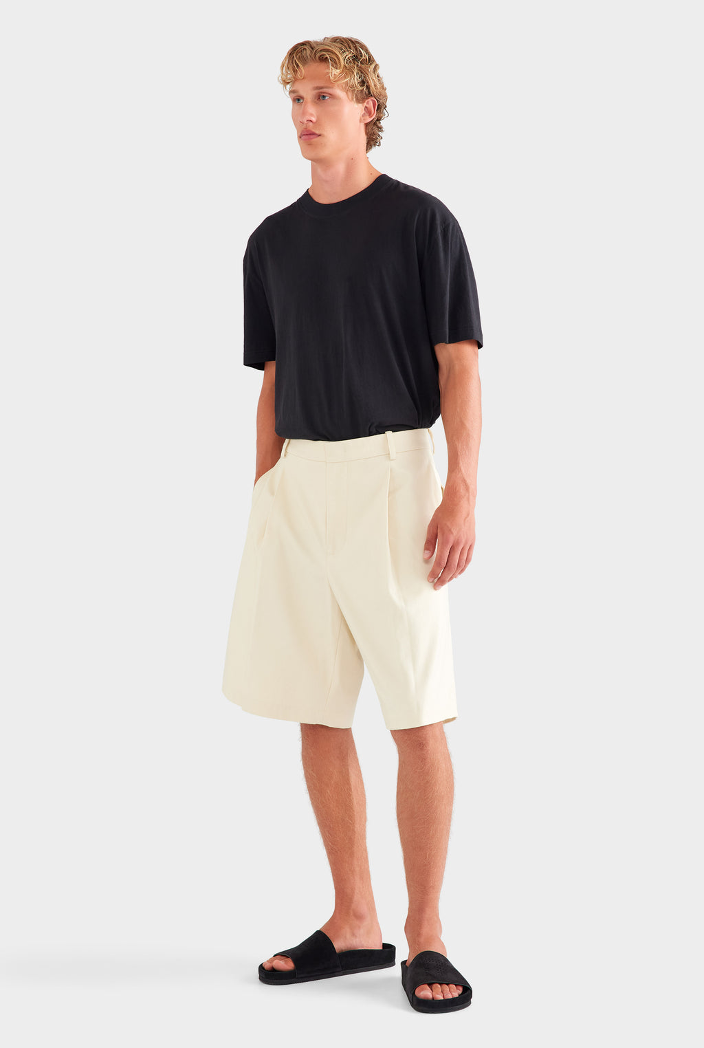 Cotton Canvas Pleated Bermuda Short - Cream