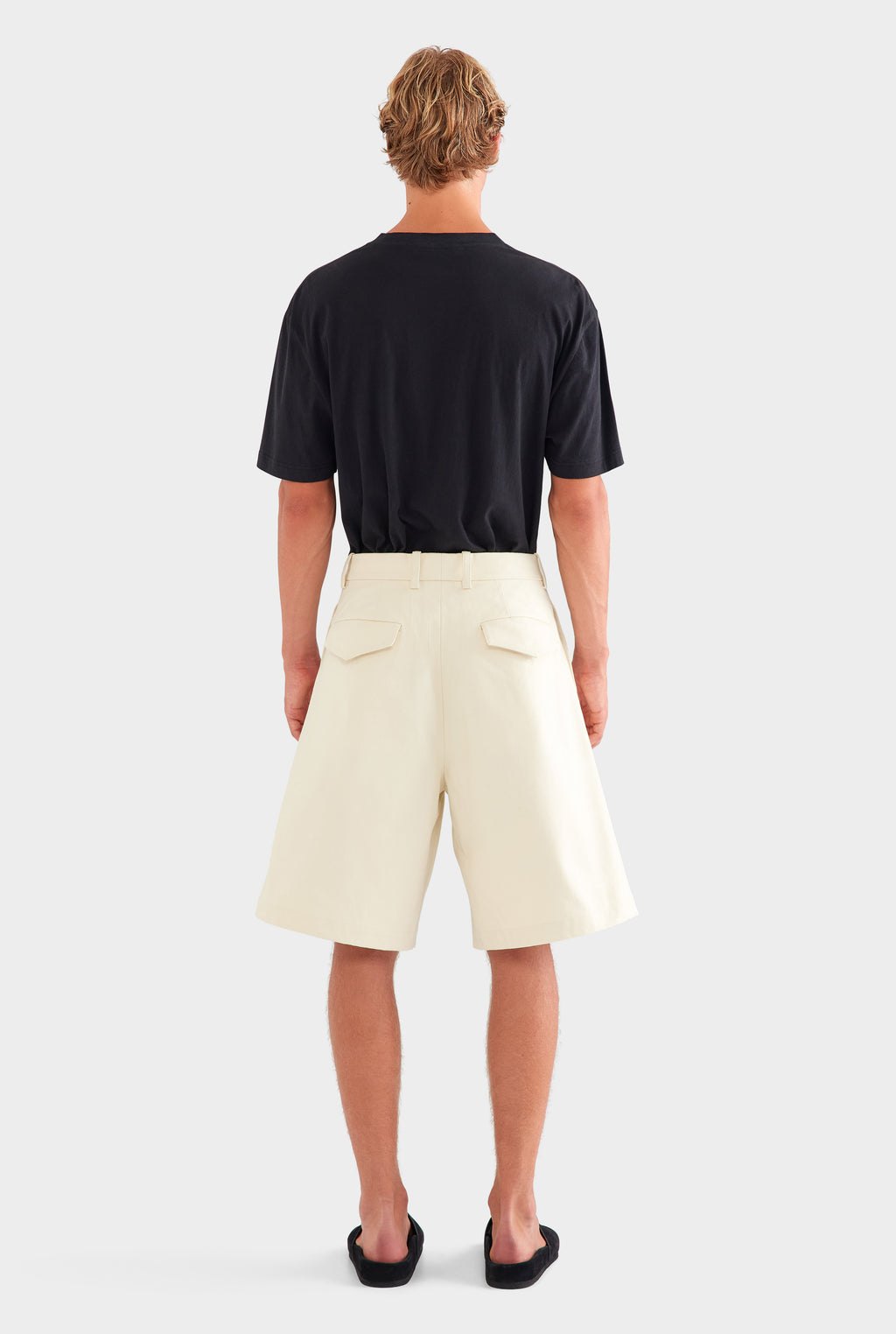 Cotton Canvas Pleated Bermuda Short - Cream