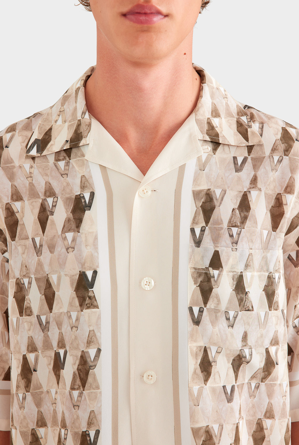 Oversized Silk Short Sleeve Shirt - Beige Painted V Monogram