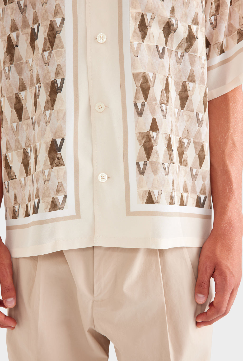 Oversized Silk Short Sleeve Shirt - Beige Painted V Monogram