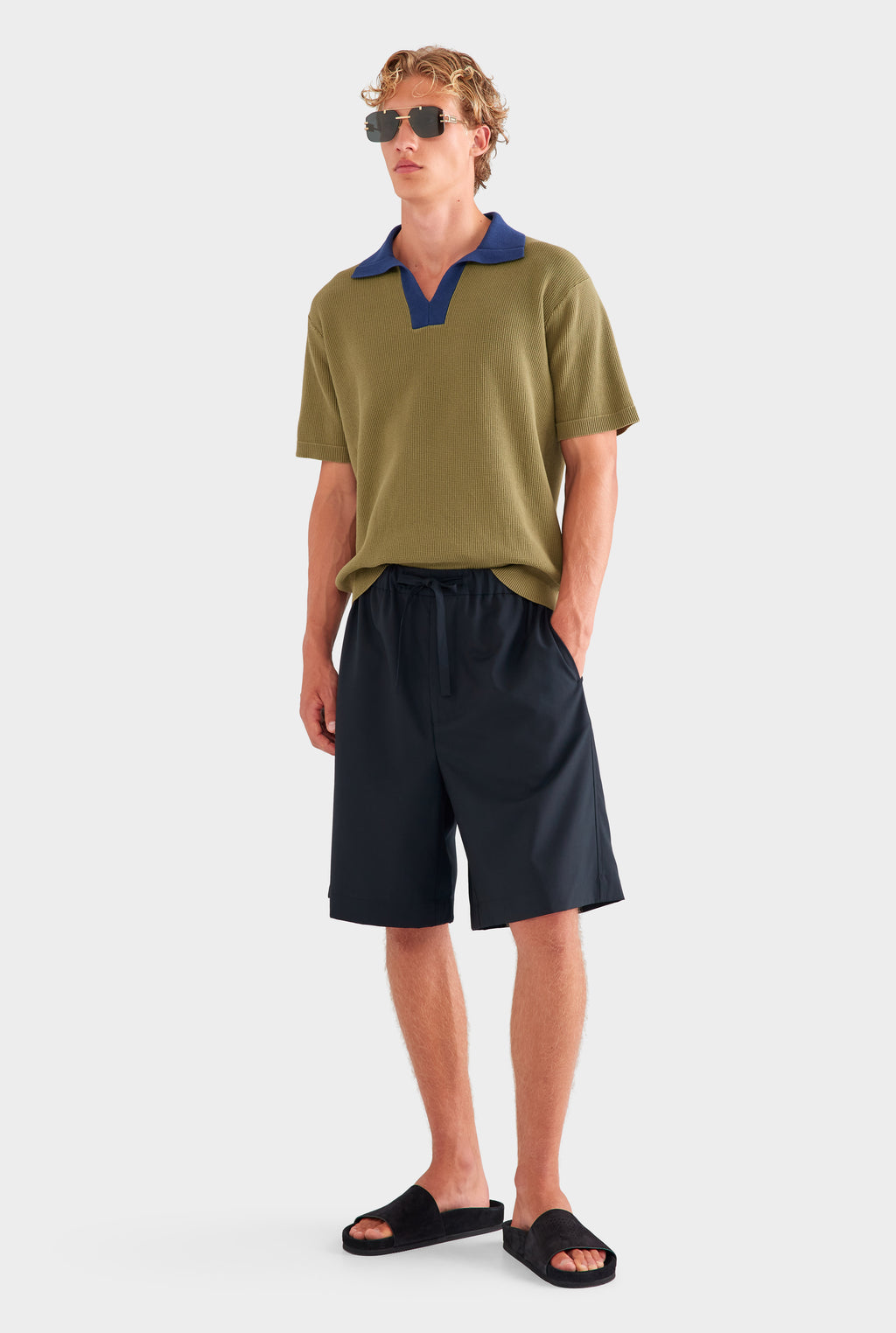 Relaxed Wool Short - Black