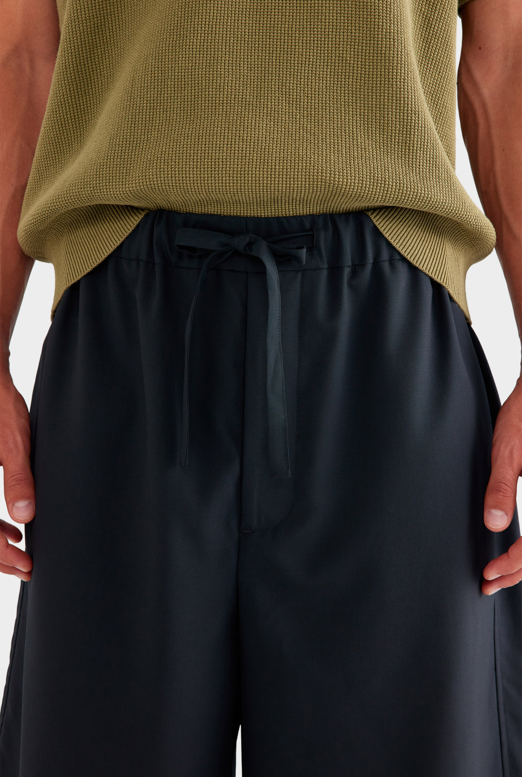 Relaxed Wool Short - Black