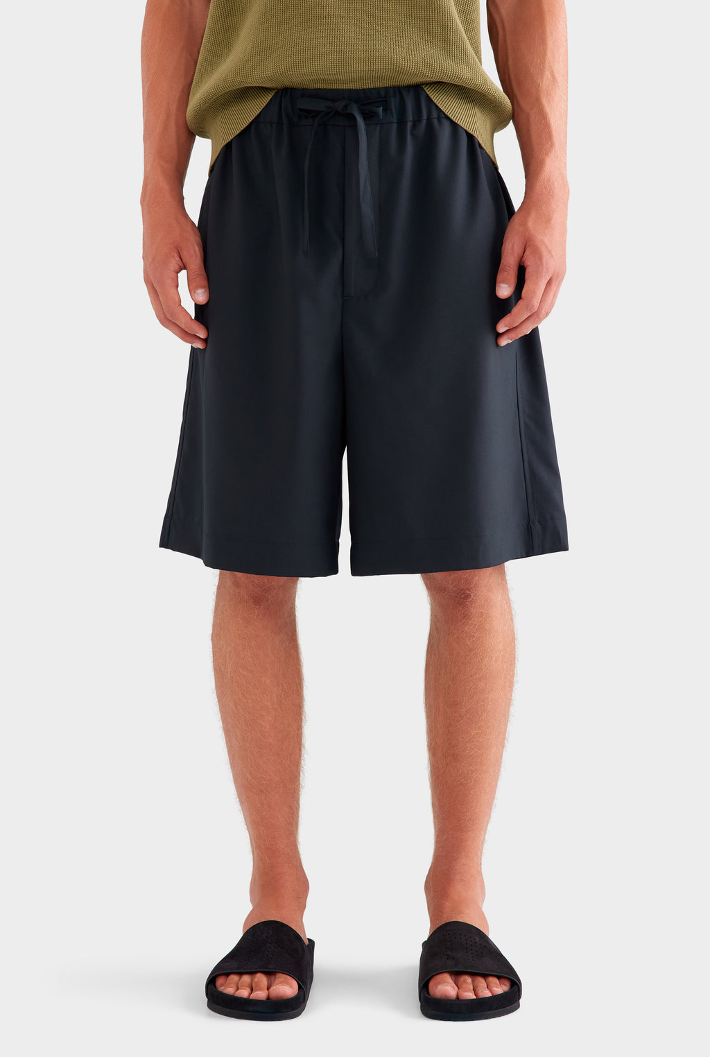 Relaxed Wool Short - Black