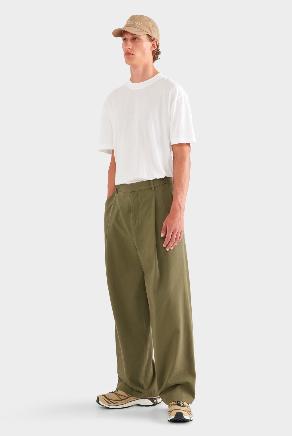 Relaxed Pleated Cotton Twill Trouser - Olive