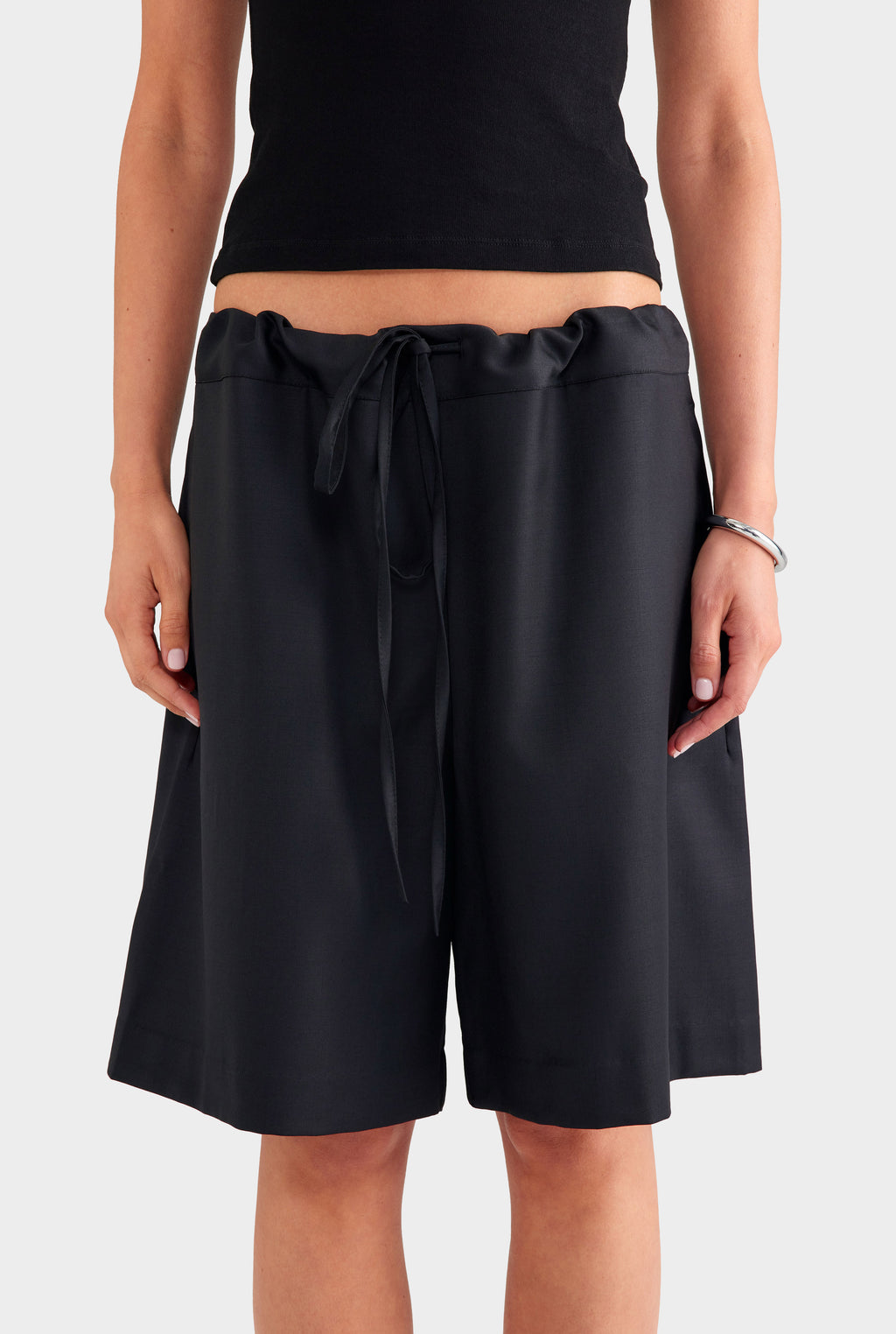 Drawstring Wool Bermuda Short - Black