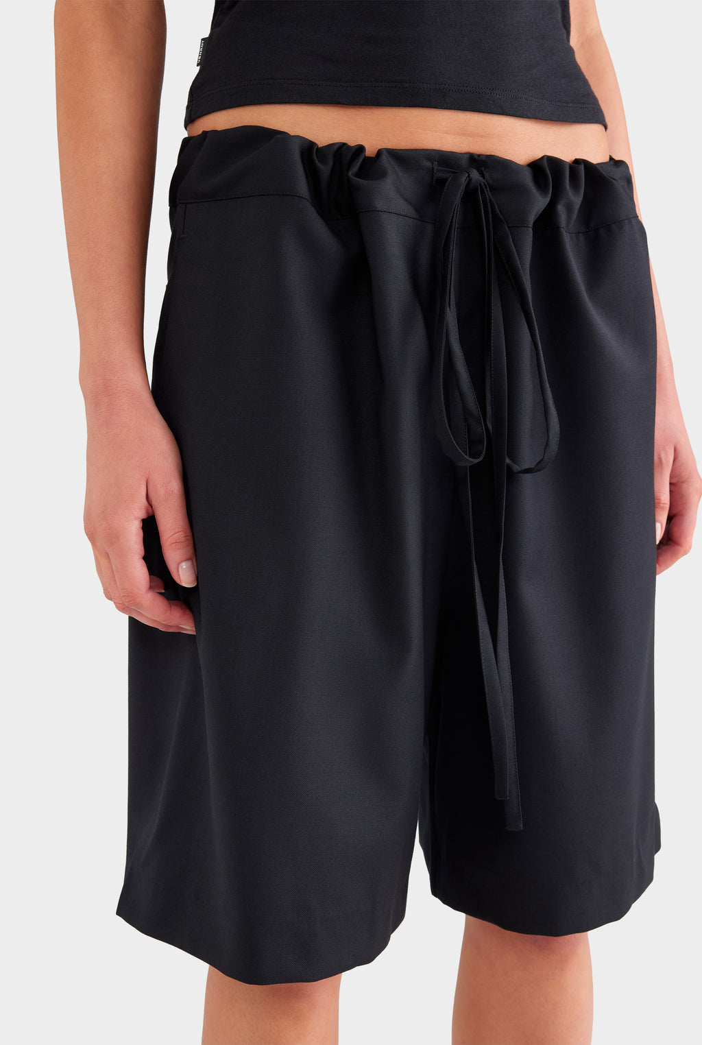 Drawstring Wool Bermuda Short - Black