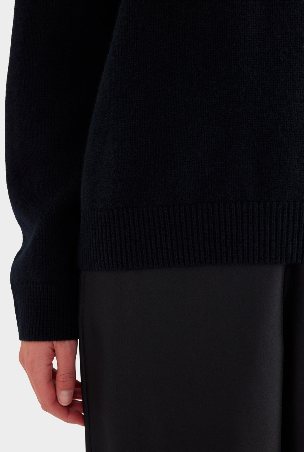 Oversized Wool Cashmere Sweater - Black
