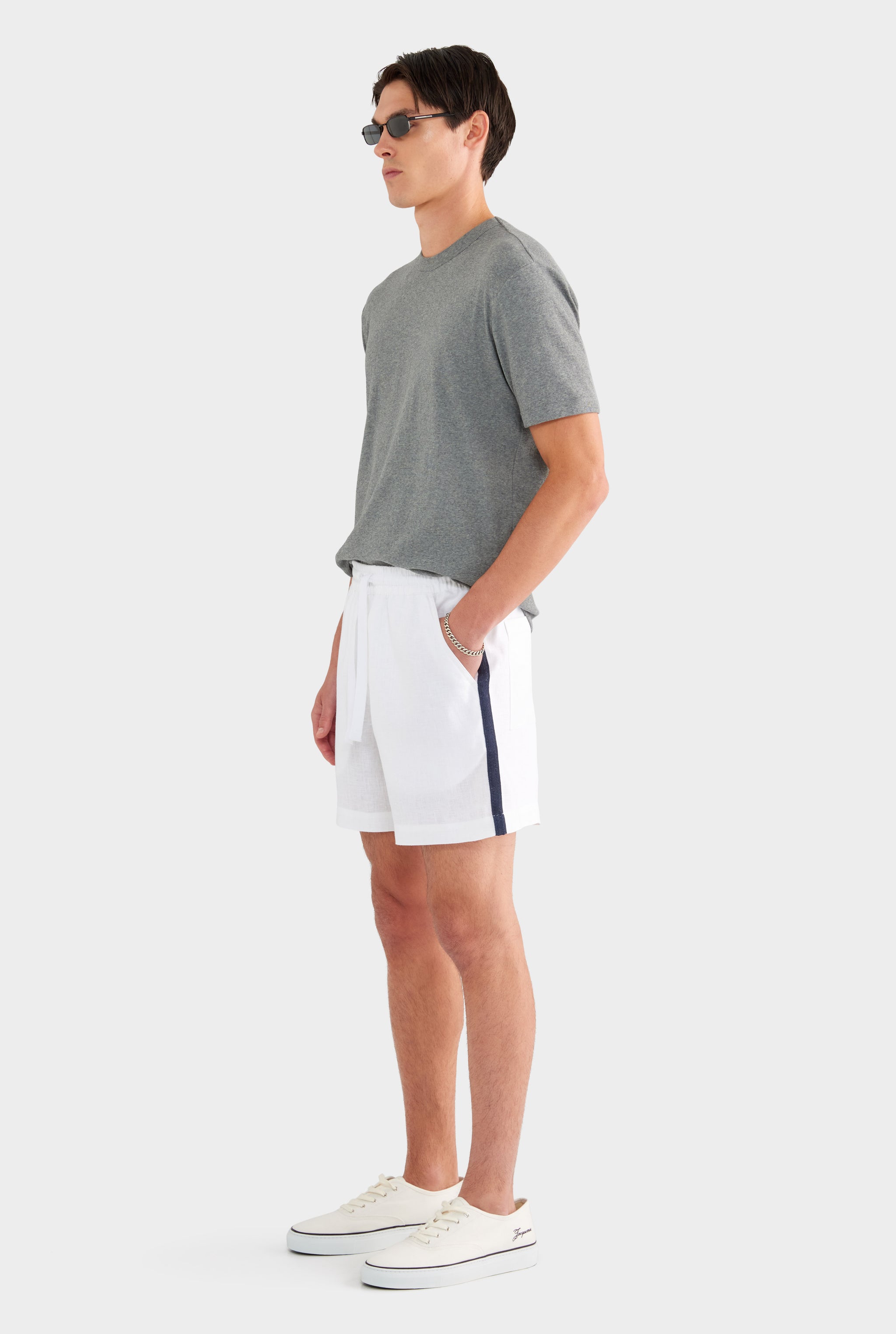 Linen Lounge Short - White / Navy Tape - XS