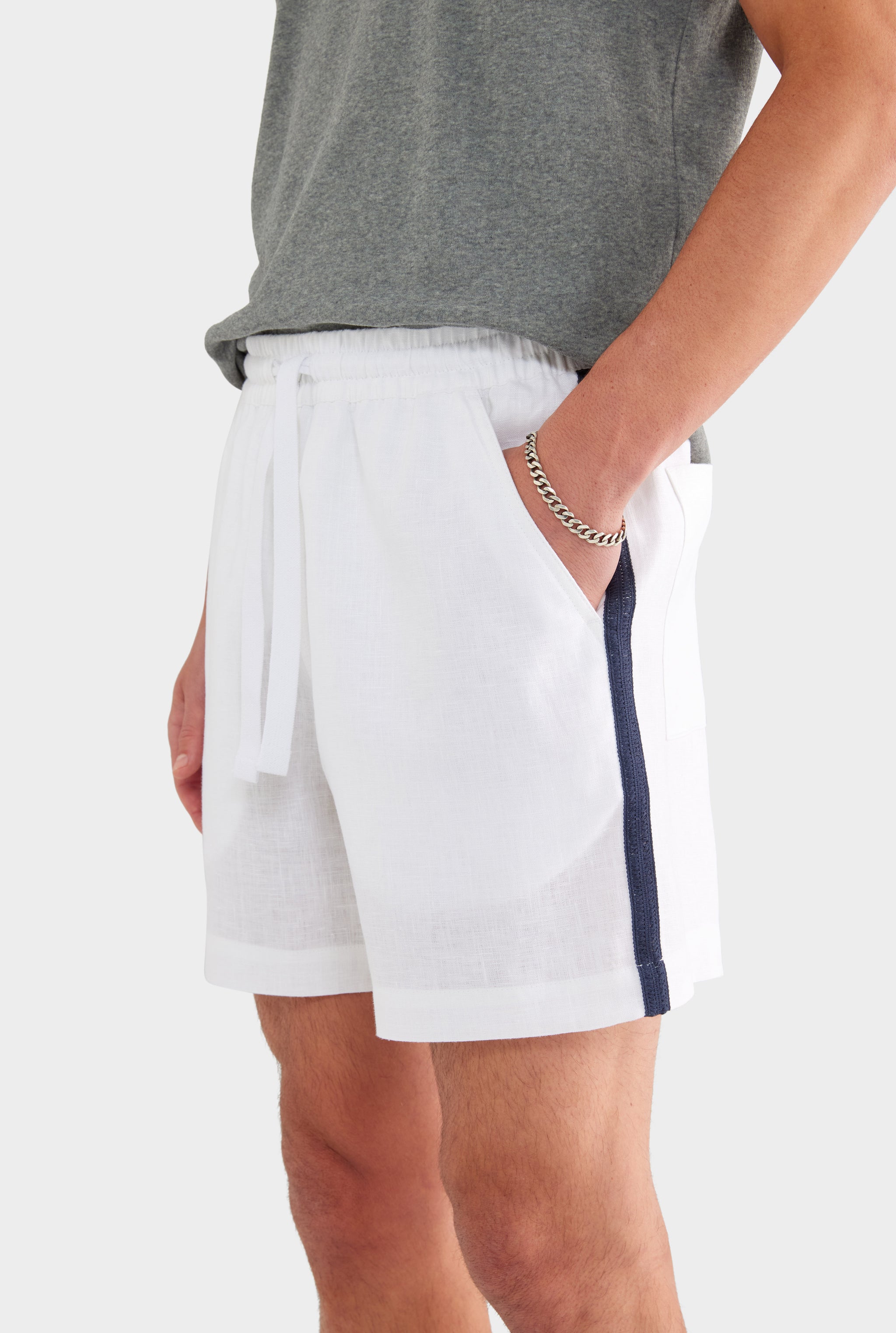 Linen Lounge Short - White / Navy Tape - XS