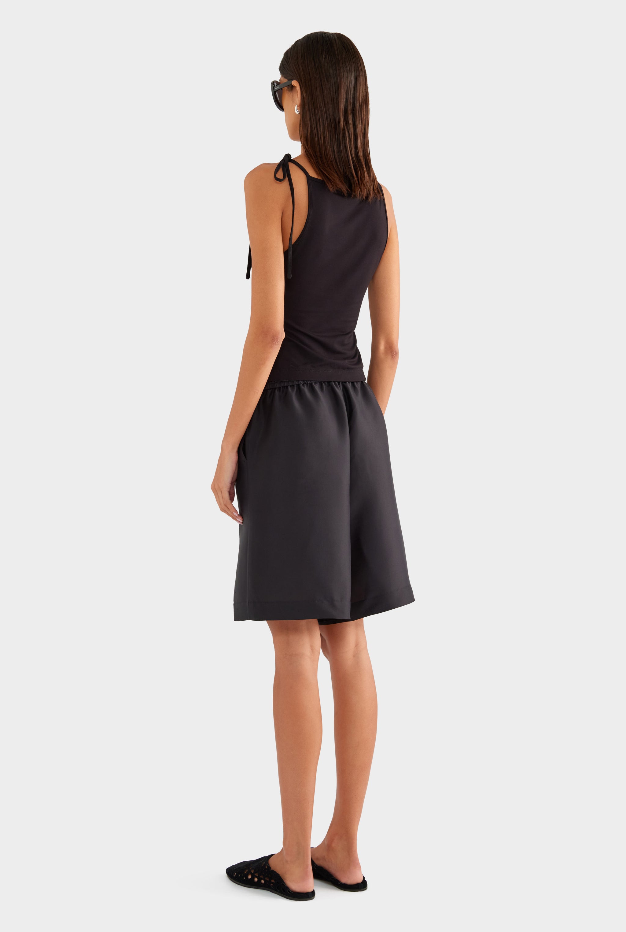 Silk Slub Bermuda Short - Black - XS