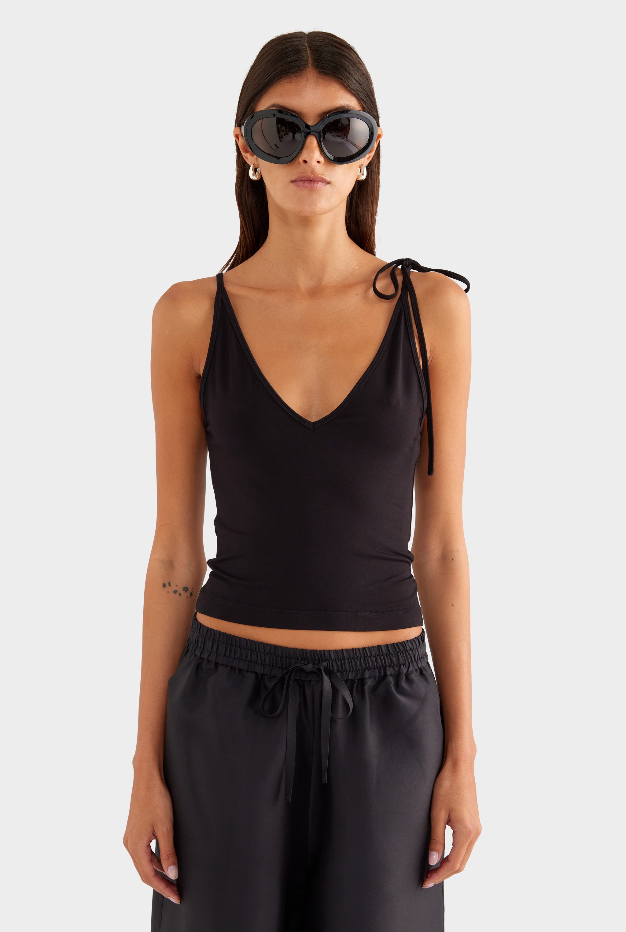 Reversible Boat V Neck Cami - Black - XS