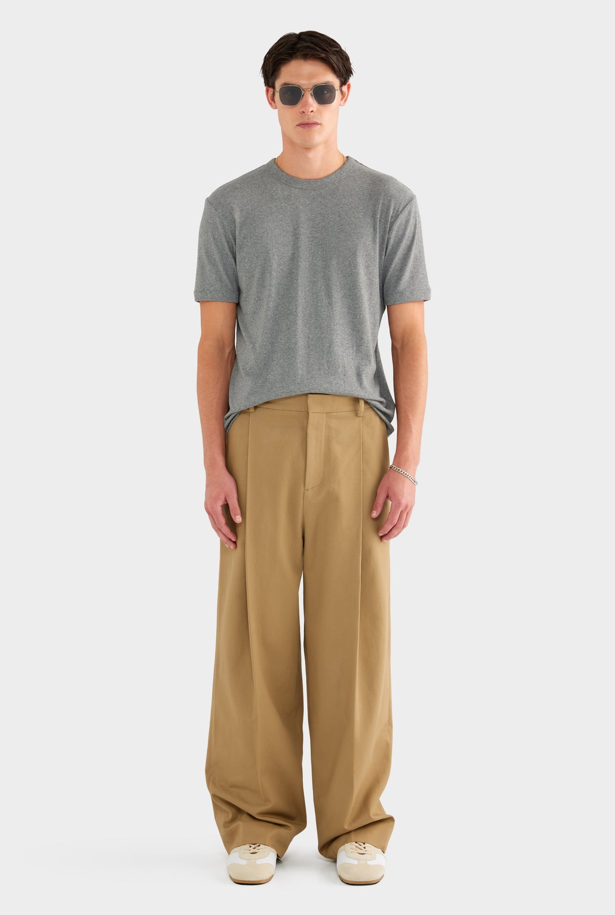 Relaxed Pleated Cotton Twill Trouser - Khaki - 100% Cotton / Khaki / 28
