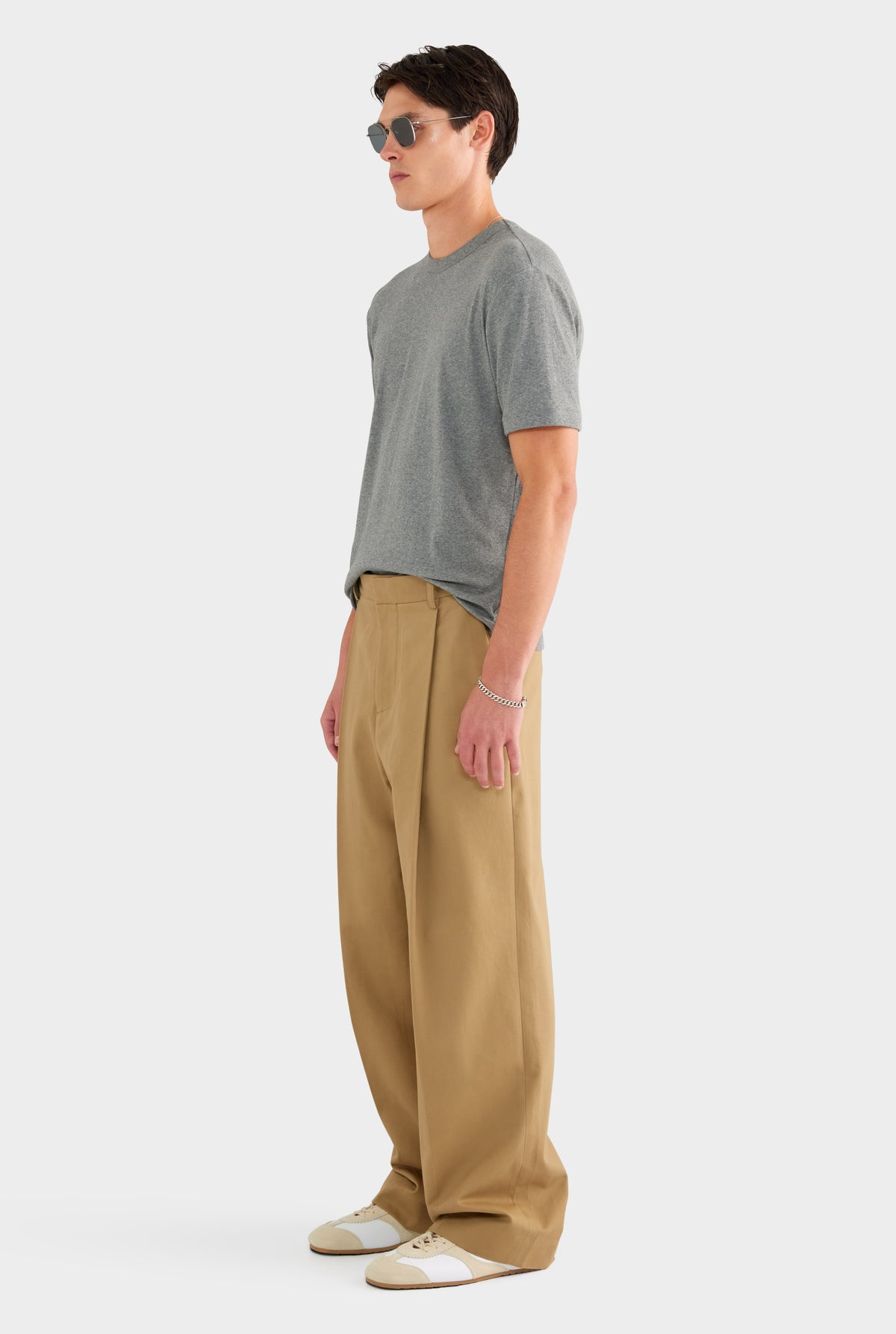 Relaxed Pleated Cotton Twill Trouser - Khaki - 100% Cotton / Khaki / 28