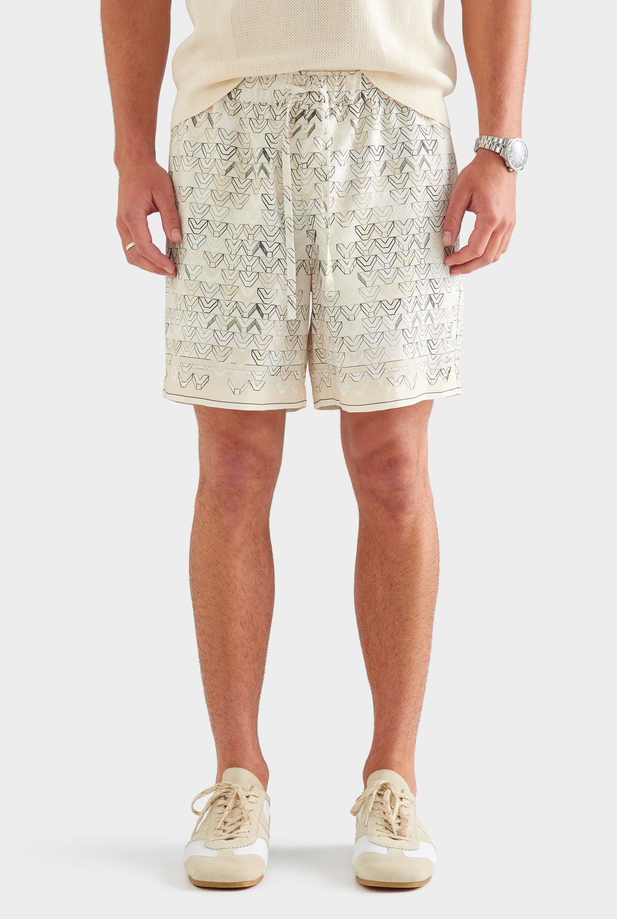 Relaxed Tencel Short - Beige Sketched V Monogram