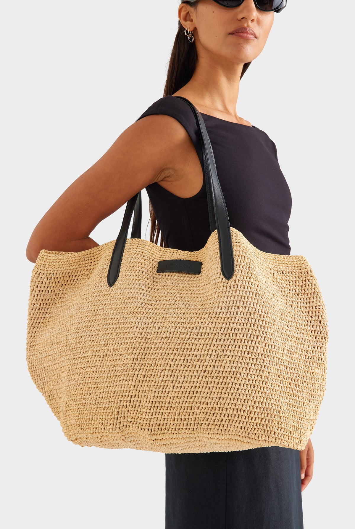 Large Raffia Tote - Natural/Black [[SU26 - UNISEX - A2101 - Rafia Tote_0445_R2.jpg]]