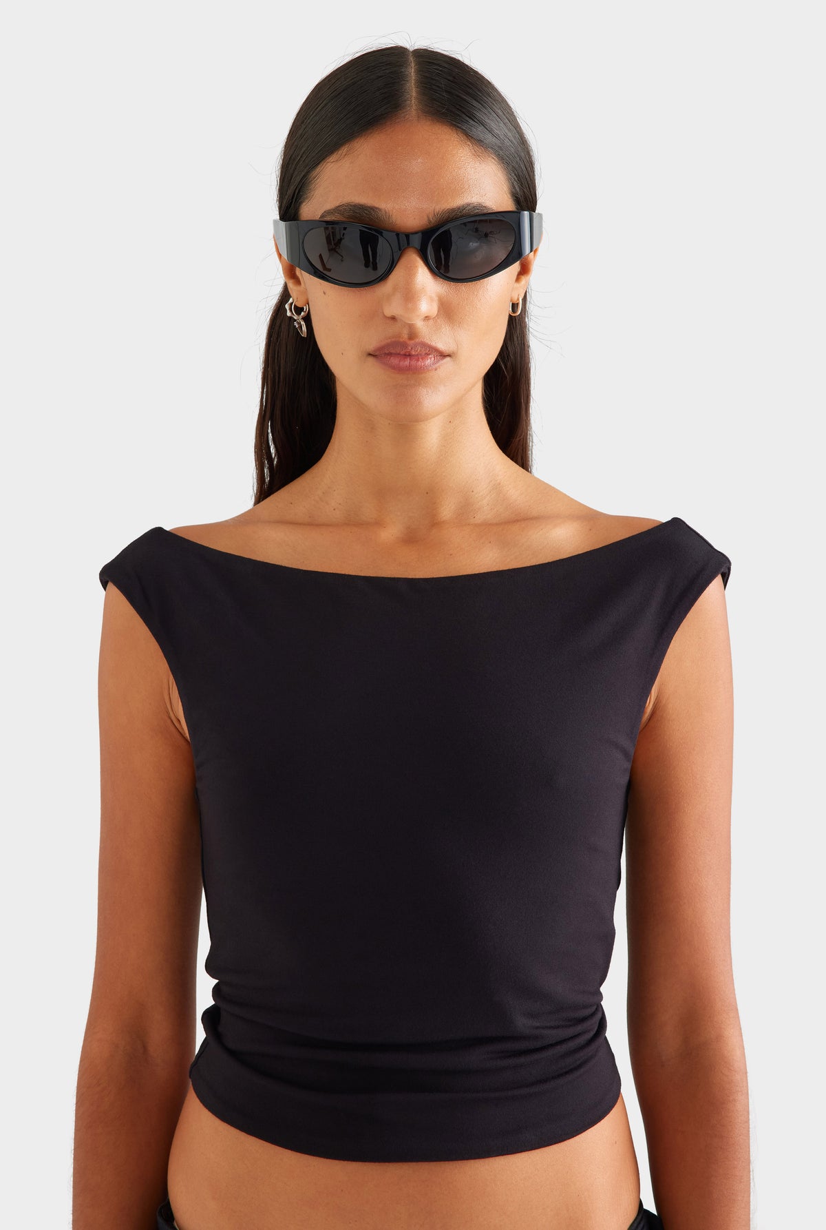 Twist Back Boat Neck Top - Black