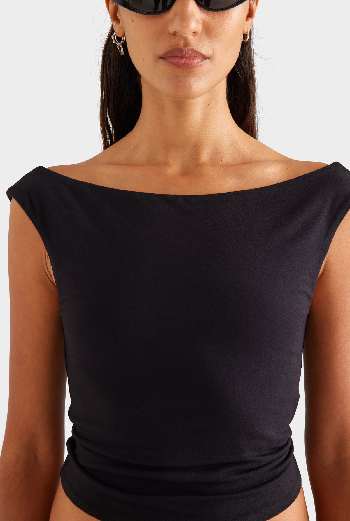 Twist Back Boat Neck Top - Black