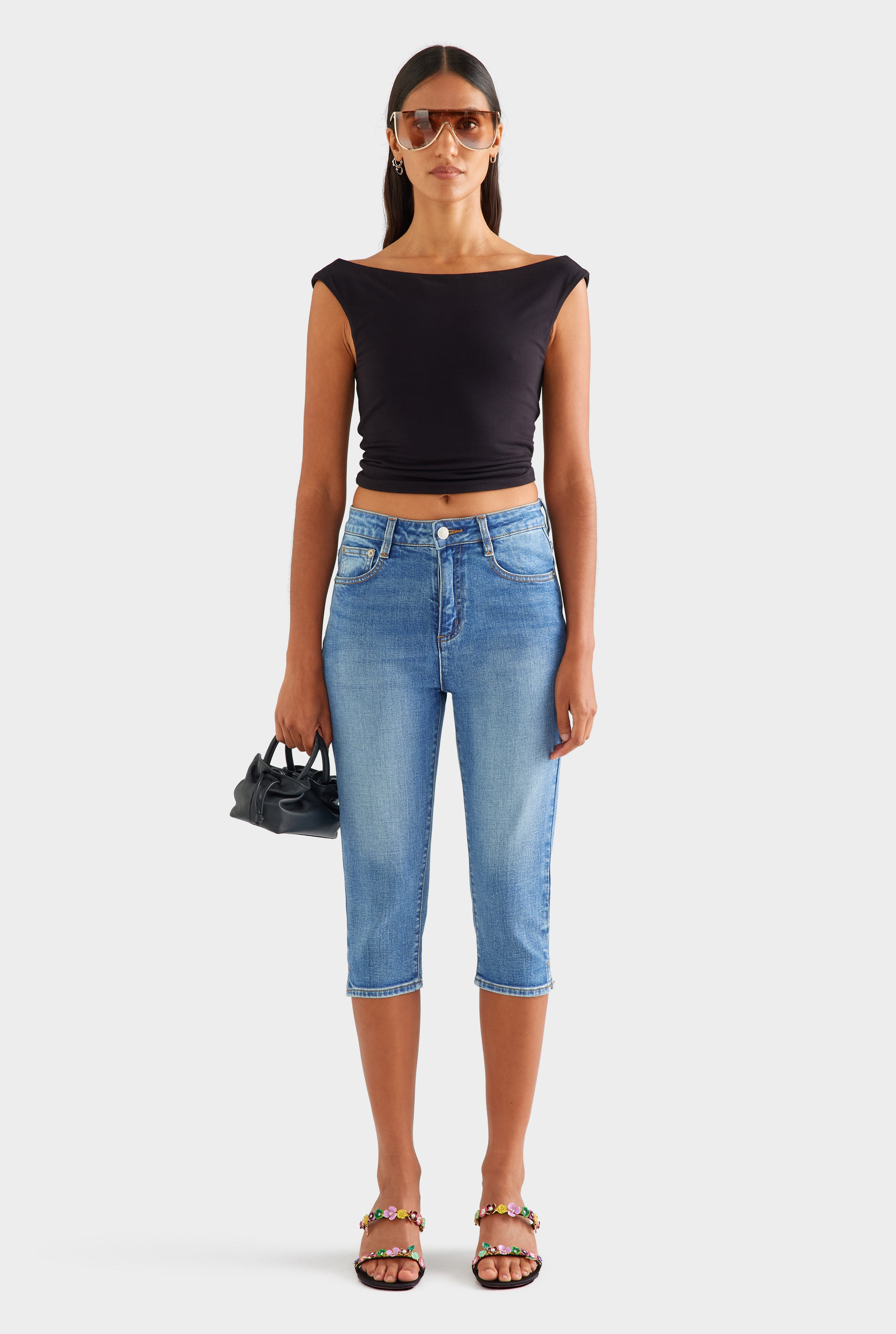 Denim Capri - Vintage Mid Indigo [[SU26 - WOMENS - D2 - 44060 - Denim Capri - Vintage Mid Indigo_0395.jpg]]