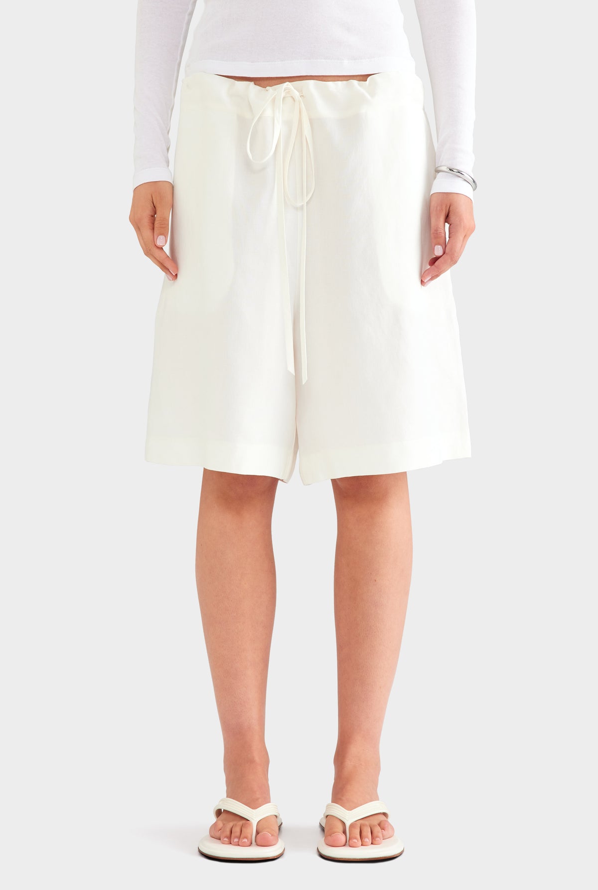 Drawstring Color Cream Silk Linen Drawstring Short in Cream | Venroy – VENROY