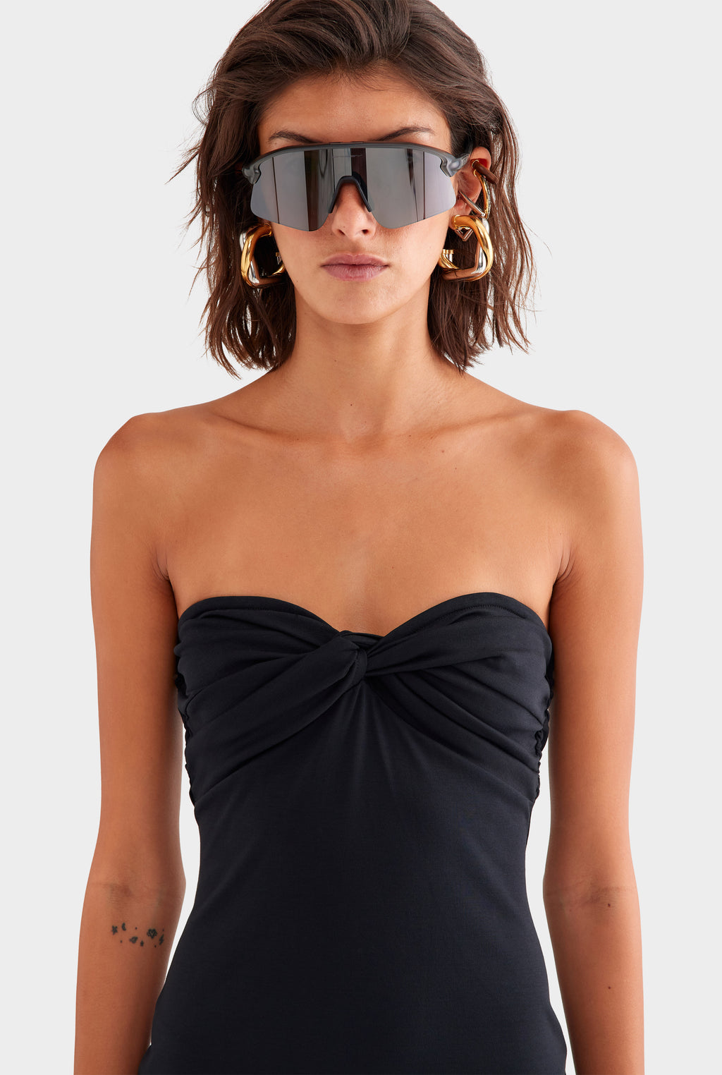 venroy linen strapless mini dress Strapless Knotted Mini Dress in Black