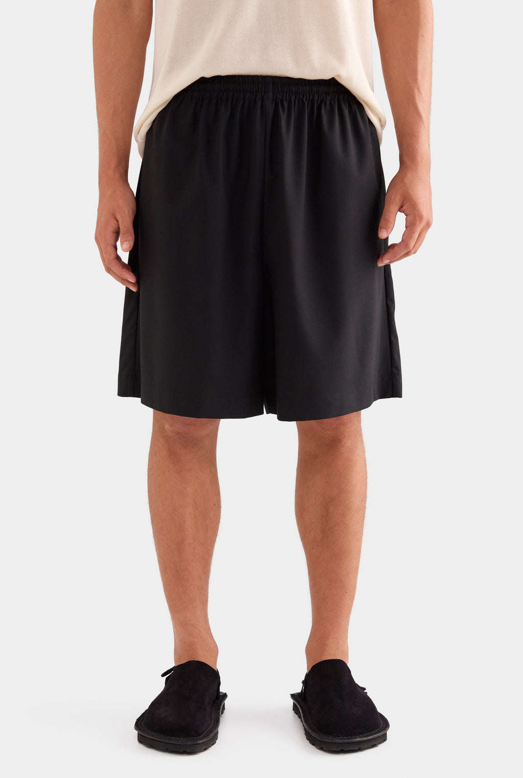 Relaxed Wool Short - Black