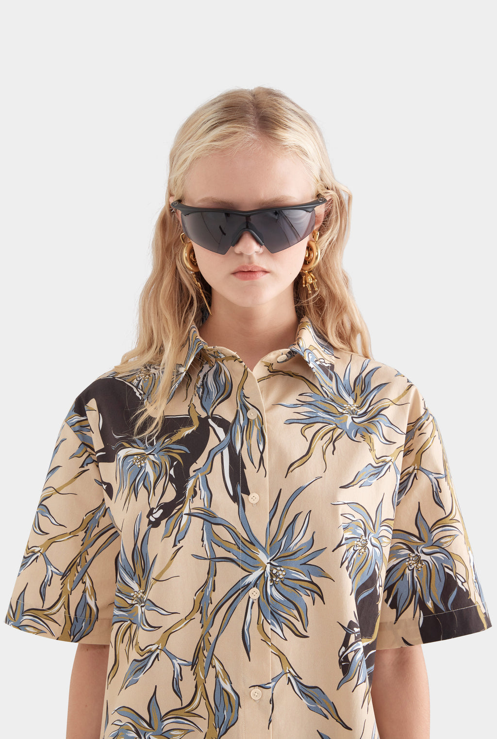 Relaxed Short Sleeve Cotton Shirt - Beige Floral Horse Print