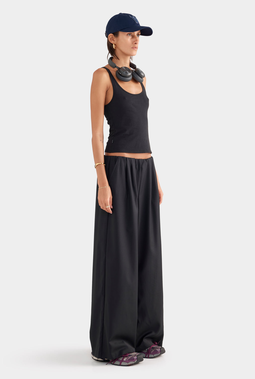 Relaxed Wool Wide Leg Trouser - Black