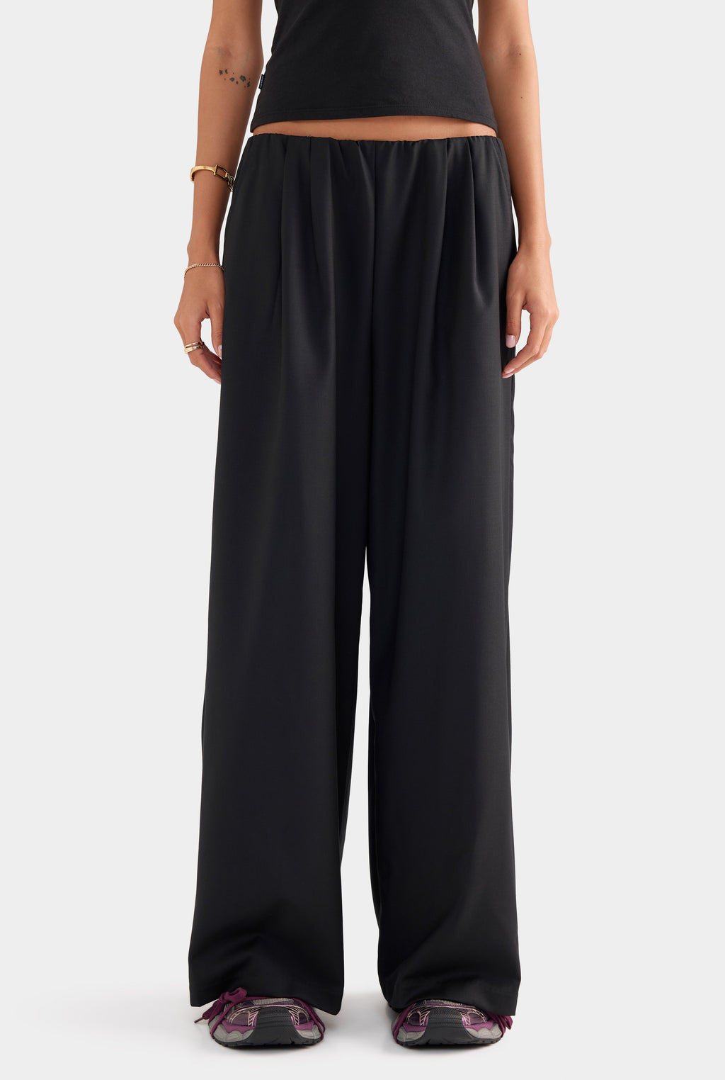 Relaxed Wool Wide Leg Trouser - Black