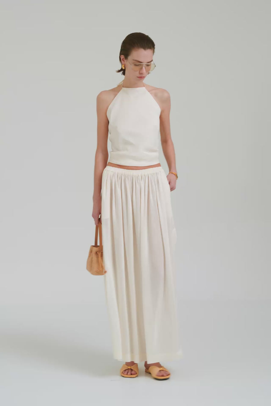 06LOOK_Venroy Ecomm Shoot - Womens - 42142 - Silk Linen Scarf Halter Top - Off White_0058.jpg.mp4