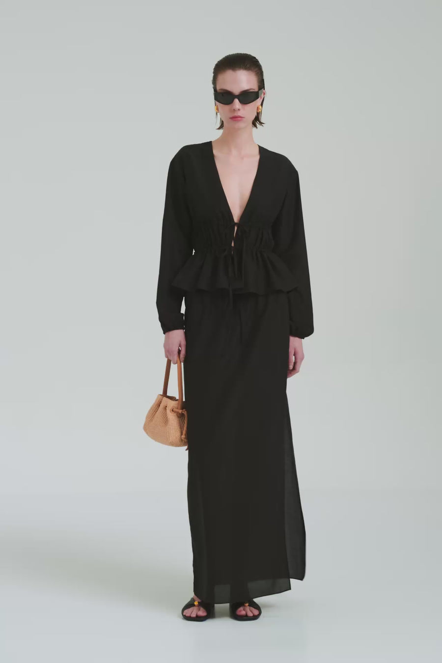 40LOOK_Venroy Ecomm Shoot - Womens - 42175 - Silk Cotton Gathered Blouse - Black_0423.jpg.mp4
